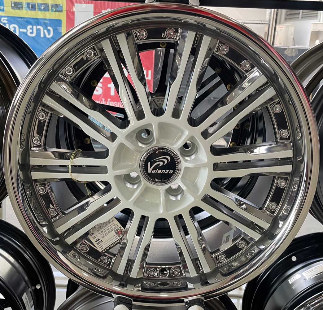 ล้อแม็ก ล้อแม็ก Cosmis Valenza Bvillen 4รู100 ET40 โครเมียมหน้าขาว กว้าง 7 ขอบ17นิ้ว 