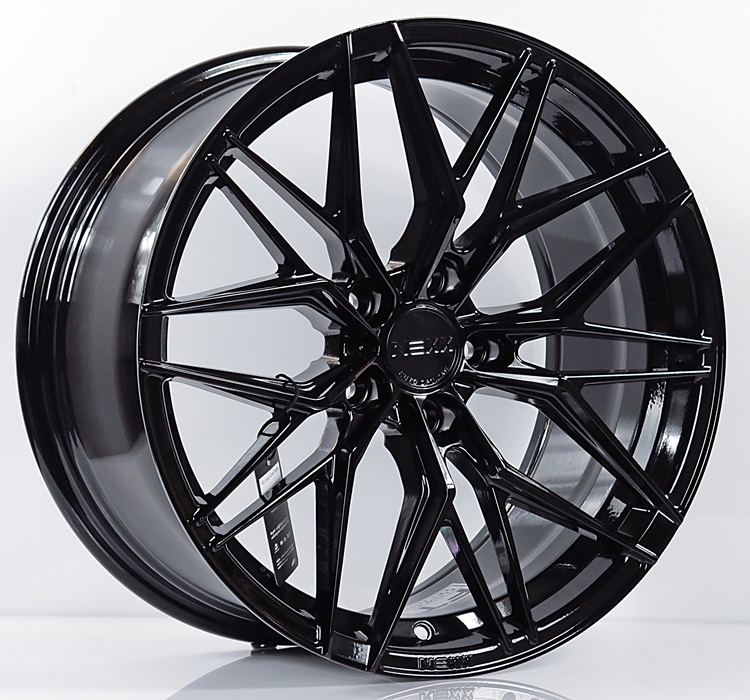 ล้อแม็ก ล้อแม็ก NEXX XX03 FlowForming ขอบ18นิ้ว กว้าง8.5นิ้ว 5รู108 Offset35 สีดำเงา